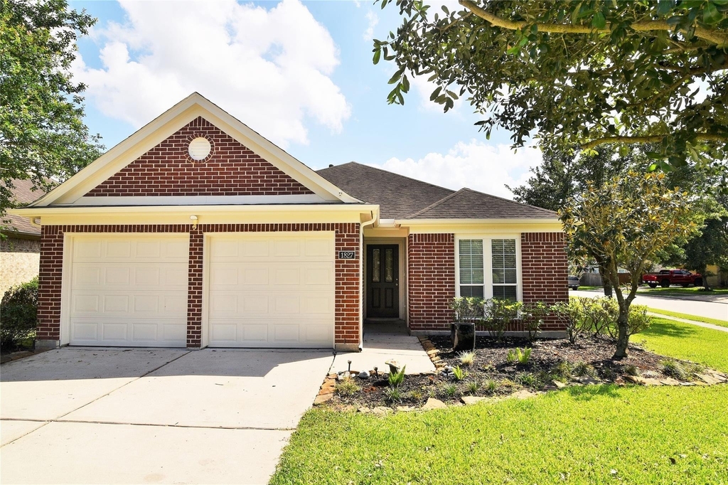 1827 Vanderwilt Lane - Photo 0