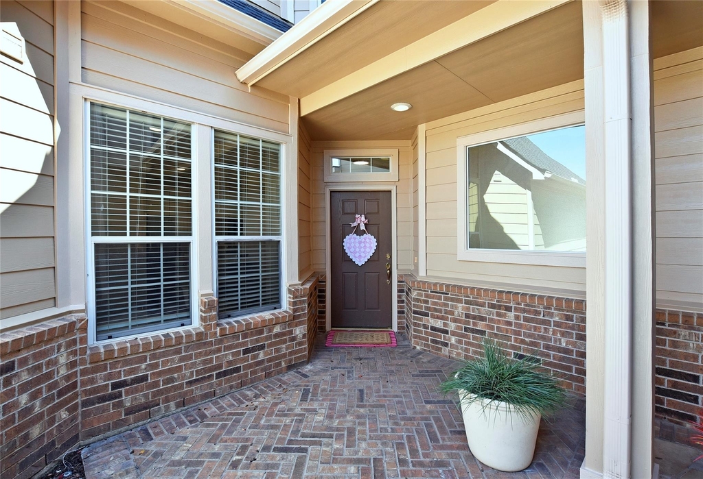 8814 Silent Willow Lane - Photo 1