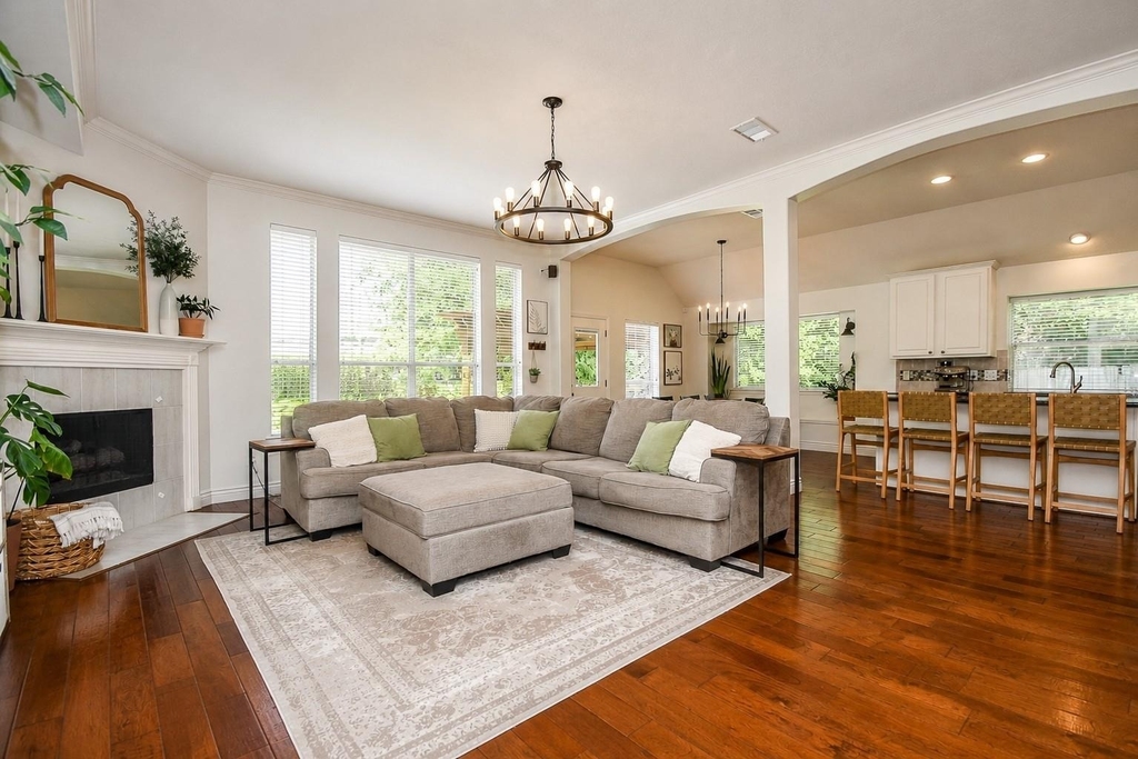 7219 Colony Bend Lane - Photo 8