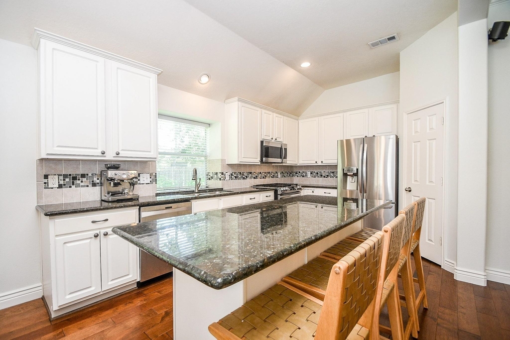 7219 Colony Bend Lane - Photo 9