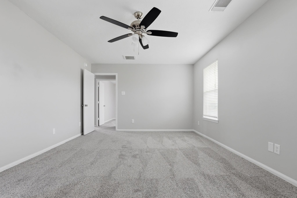 5727 Landon Creek Lane - Photo 11