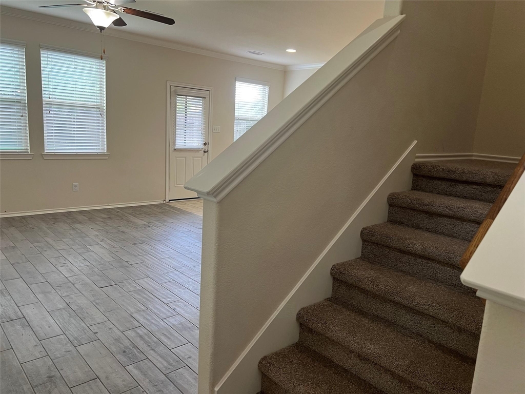 6475 Calgary Woods Lane - Photo 3