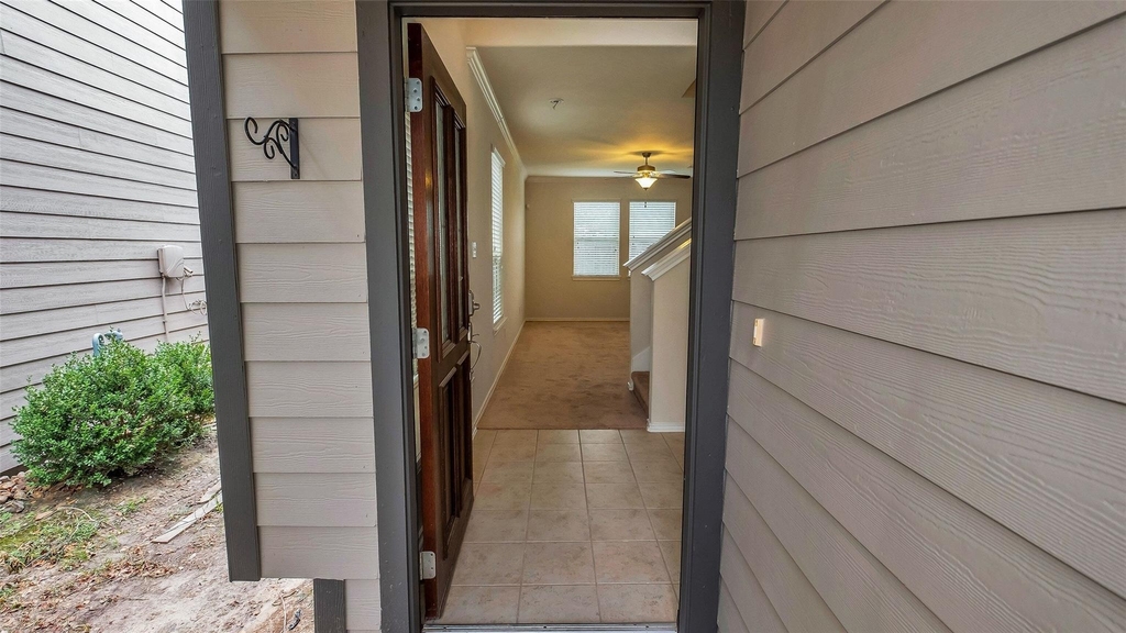 6475 Calgary Woods Lane - Photo 1