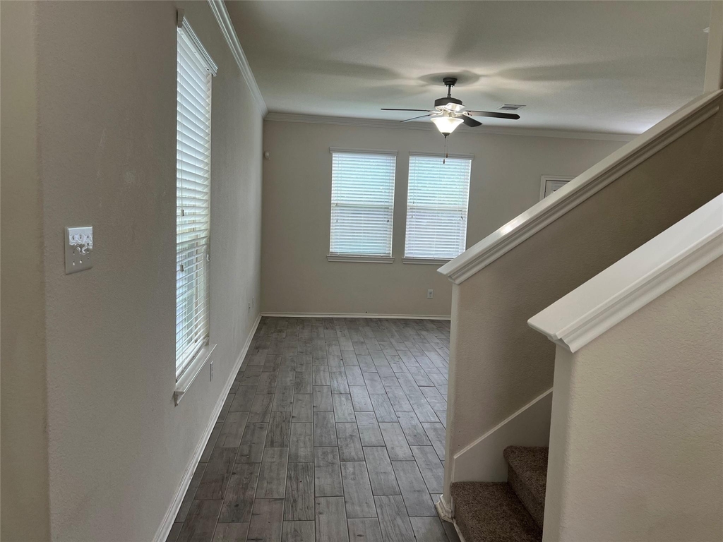 6475 Calgary Woods Lane - Photo 2