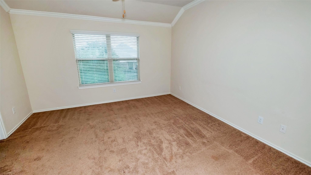 6475 Calgary Woods Lane - Photo 15