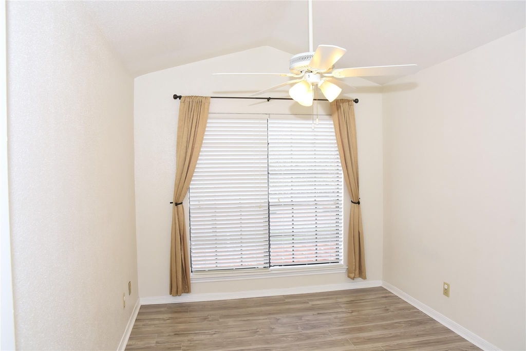 2121 El Paseo Street - Photo 16
