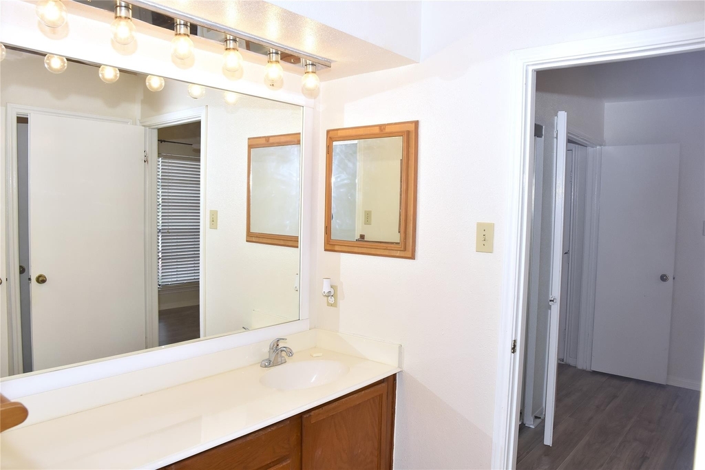 2121 El Paseo Street - Photo 20
