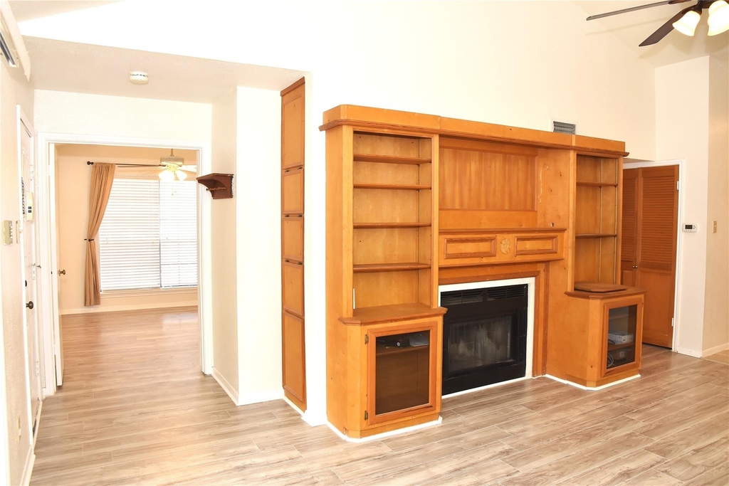 2121 El Paseo Street - Photo 5