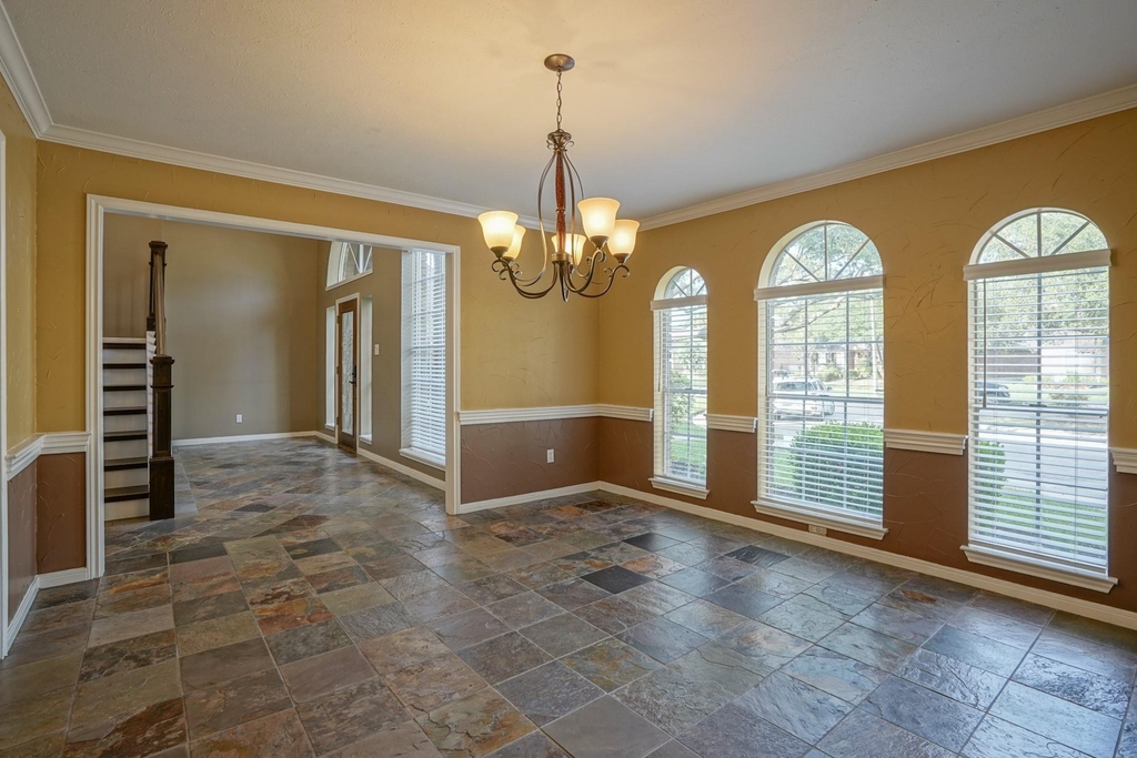 2108 Lakeway Drive - Photo 15