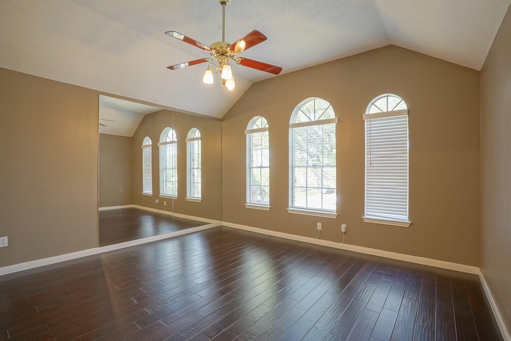 2108 Lakeway Drive - Photo 45