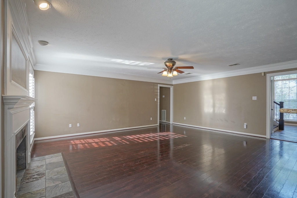 2108 Lakeway Drive - Photo 25