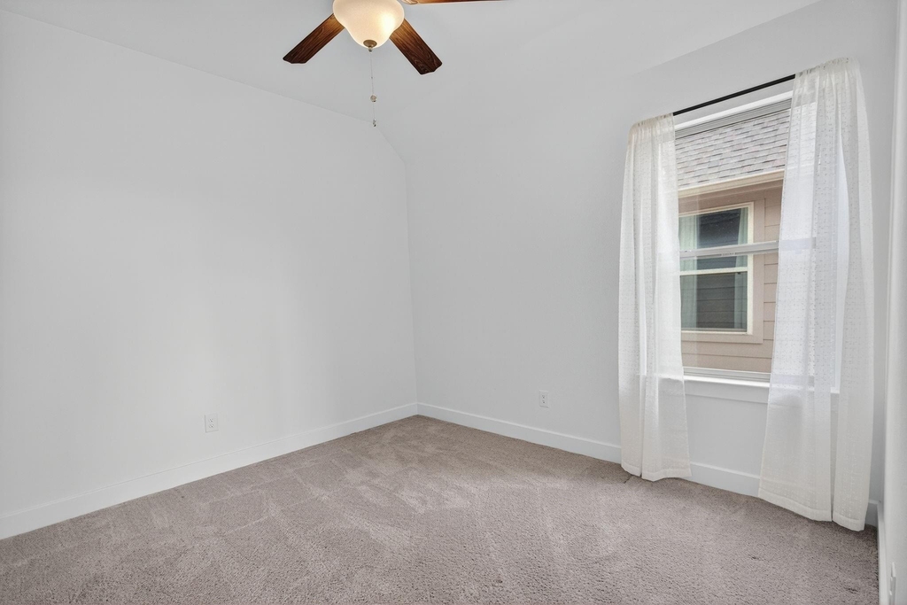 31418 Golden Cliffs Lane - Photo 37