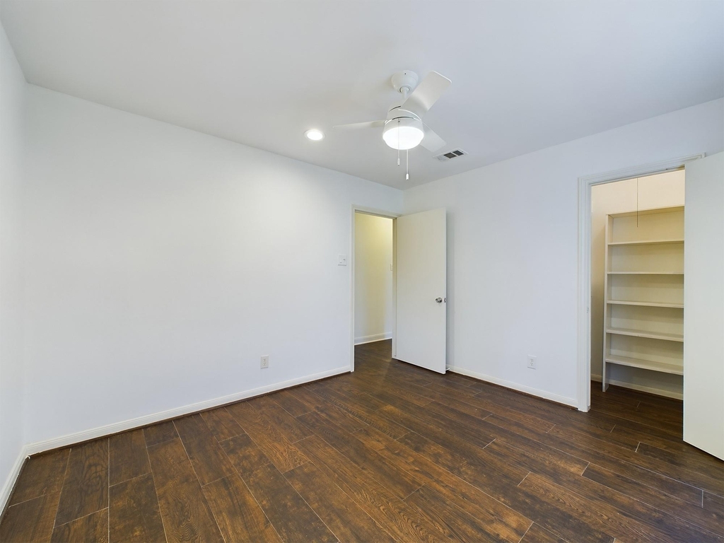 5627 Winsome Lane - Photo 15