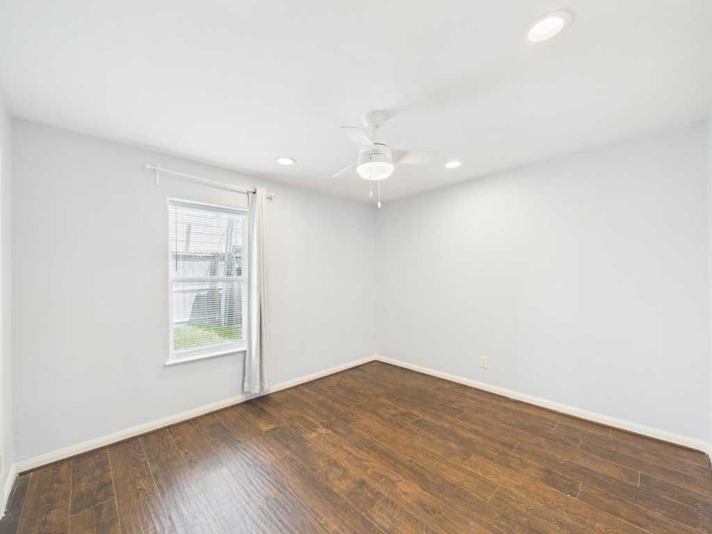 5627 Winsome Lane - Photo 15
