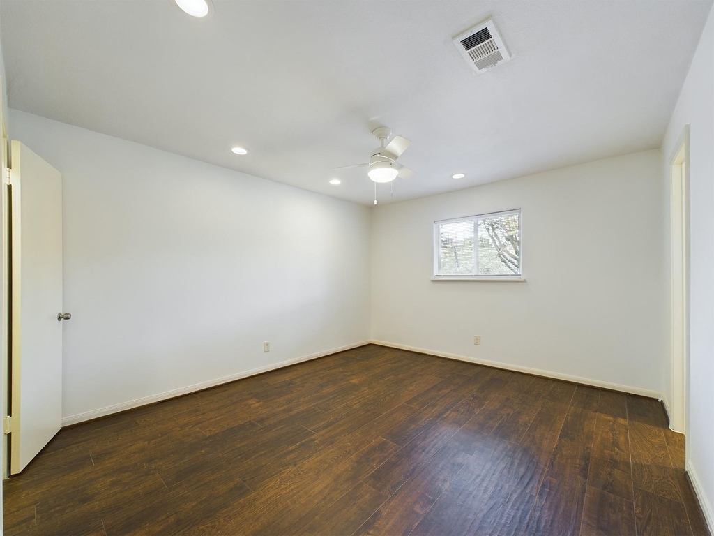 5627 Winsome Lane - Photo 17
