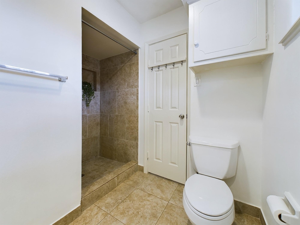 5627 Winsome Lane - Photo 20