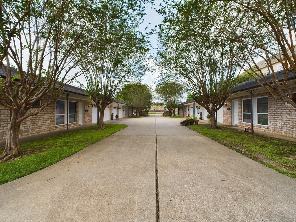5627 Winsome Lane - Photo 31