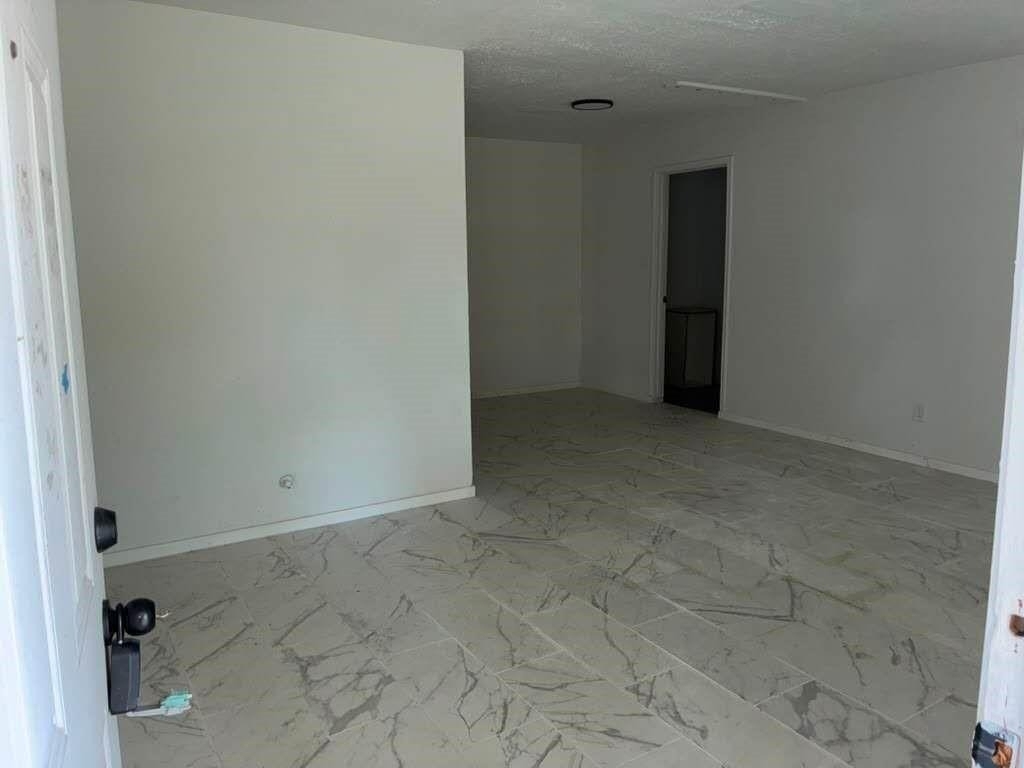 1918 Hampton Street - Photo 3