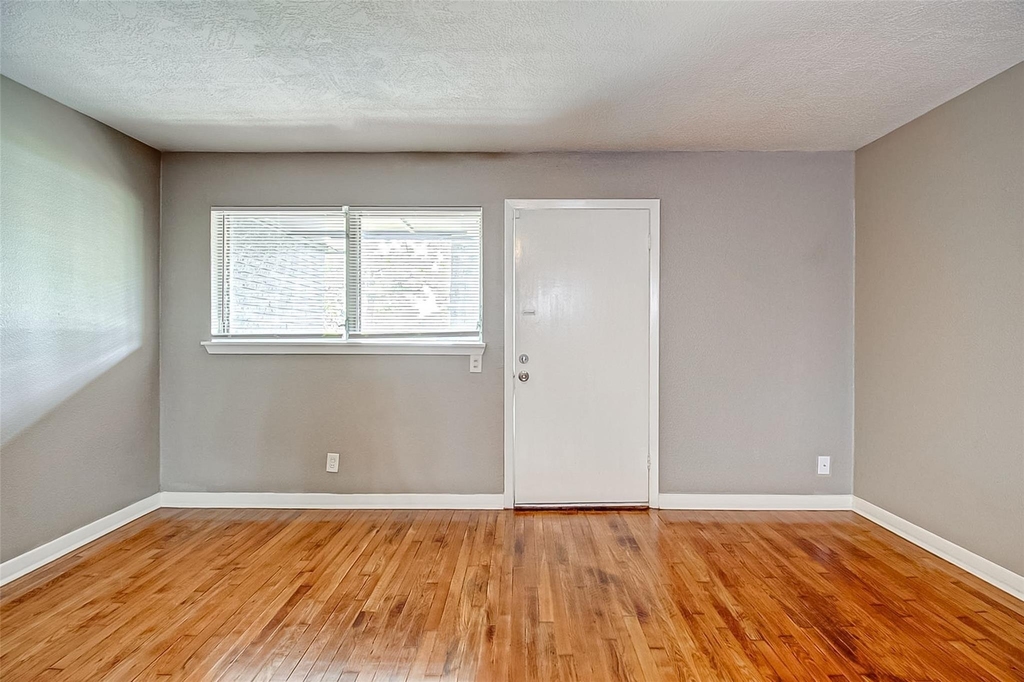 213 Newman Road - Photo 1