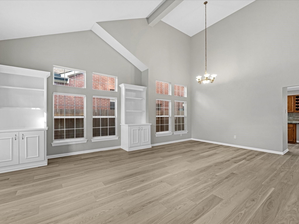 4241 Mountain Peak Way - Photo 3