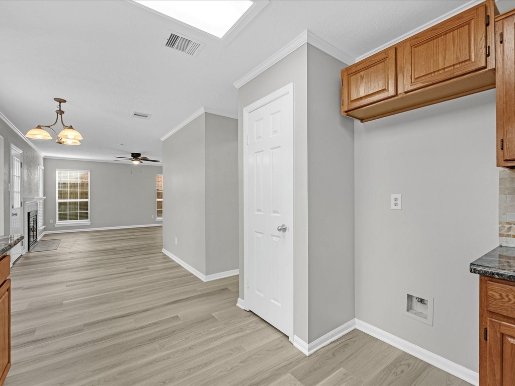 4241 Mountain Peak Way - Photo 13