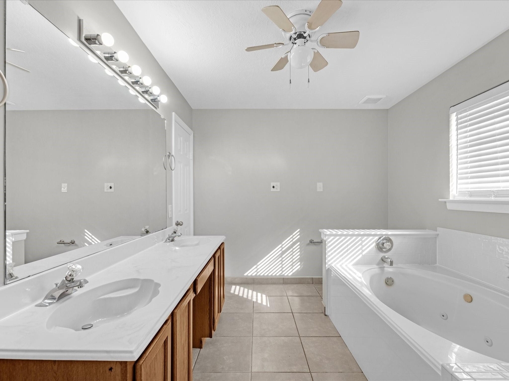 4241 Mountain Peak Way - Photo 18