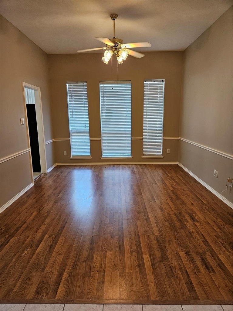 4434 Grove Park Drive - Photo 5