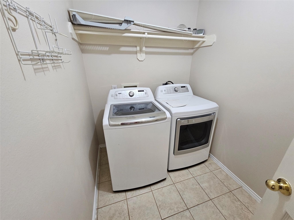 4434 Grove Park Drive - Photo 18