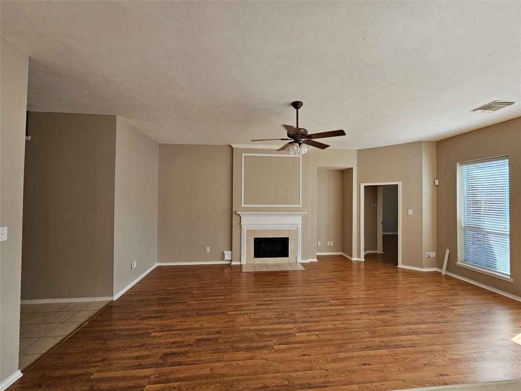 4434 Grove Park Drive - Photo 3