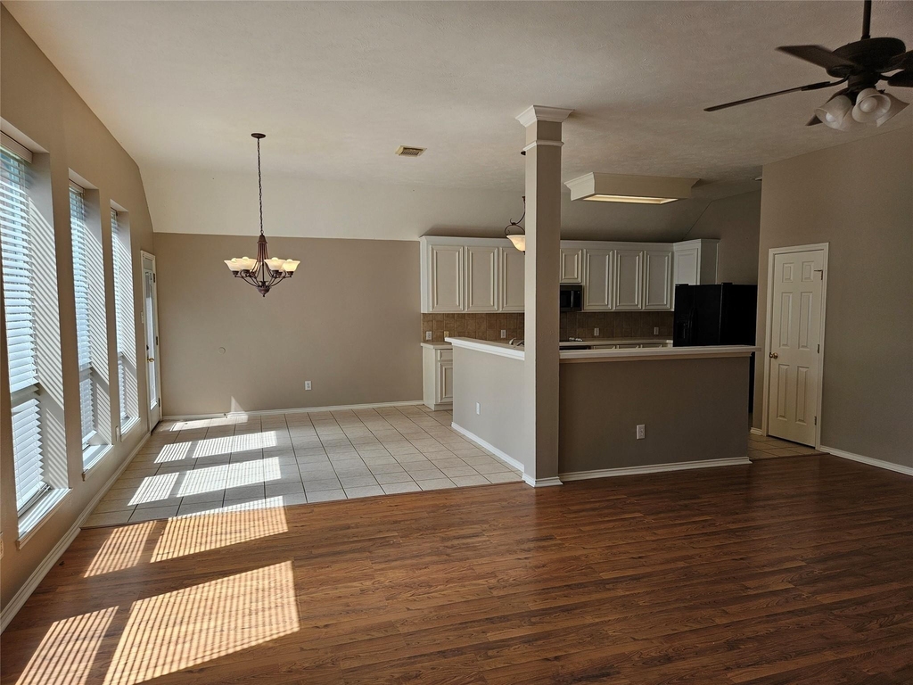 4434 Grove Park Drive - Photo 9