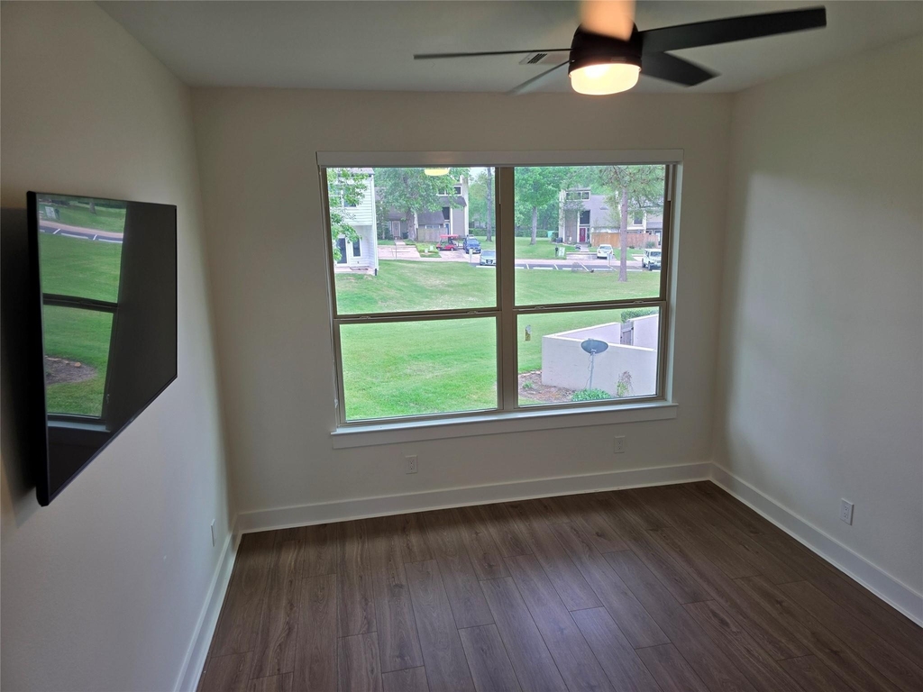 12255 Trail Hollow Drive - Photo 16
