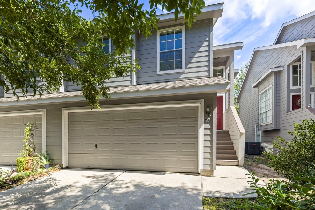 230 Blushwood Place - Photo 0