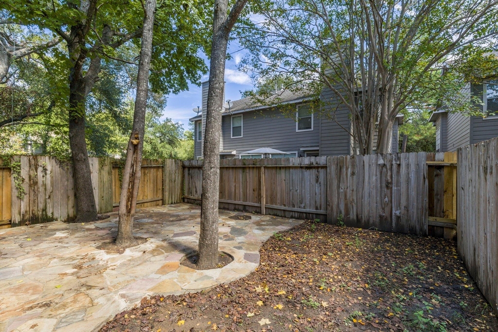 230 Blushwood Place - Photo 25