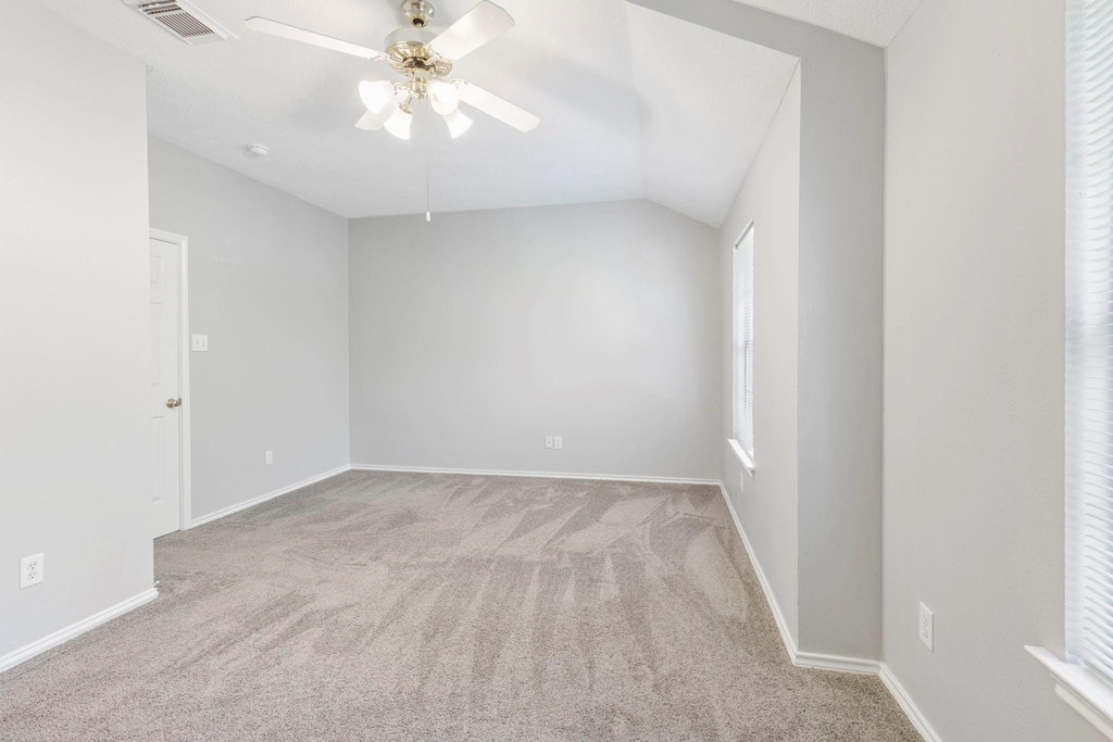 230 Blushwood Place - Photo 18