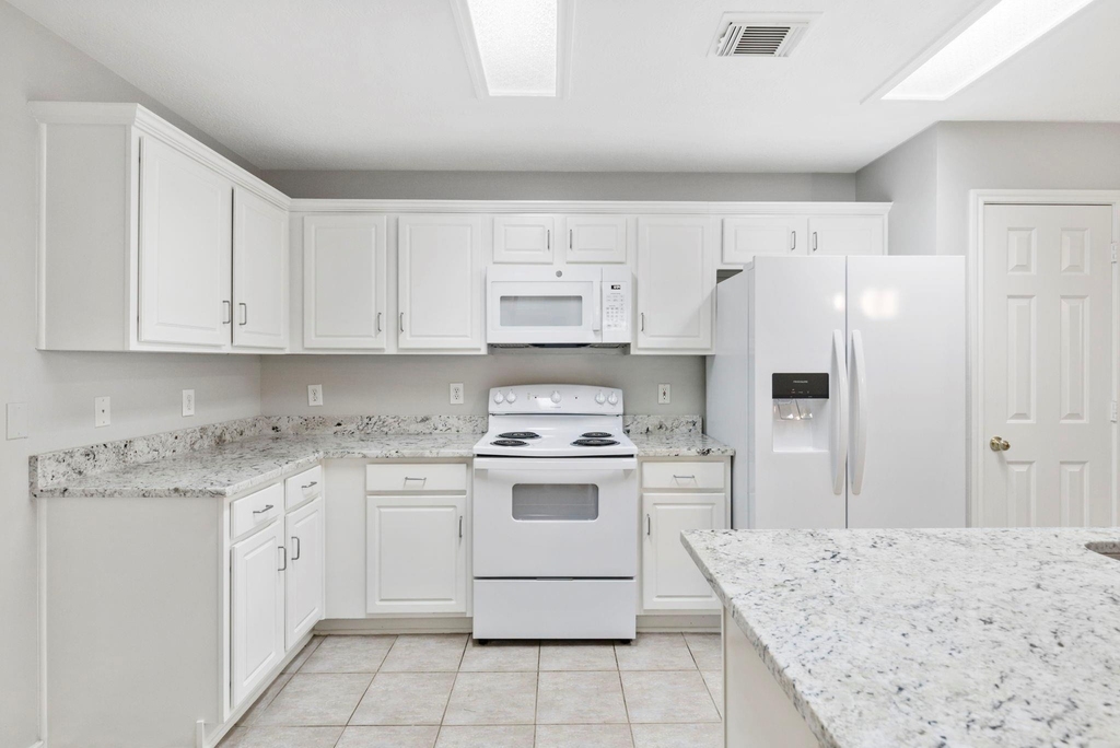 230 Blushwood Place - Photo 9