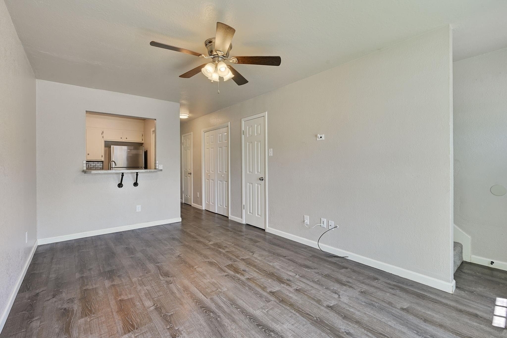 3345 Lodgepole Circle - Photo 2