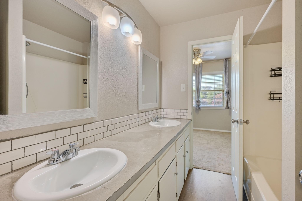 3345 Lodgepole Circle - Photo 10