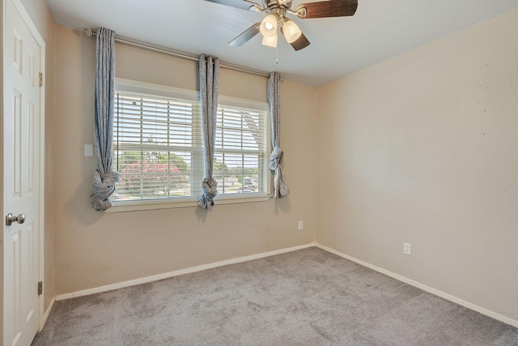 3345 Lodgepole Circle - Photo 12