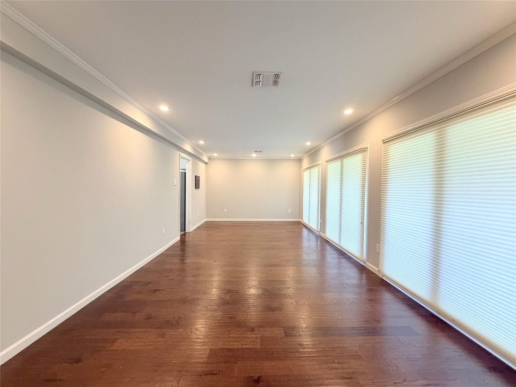 5019 Yarwell Drive - Photo 4