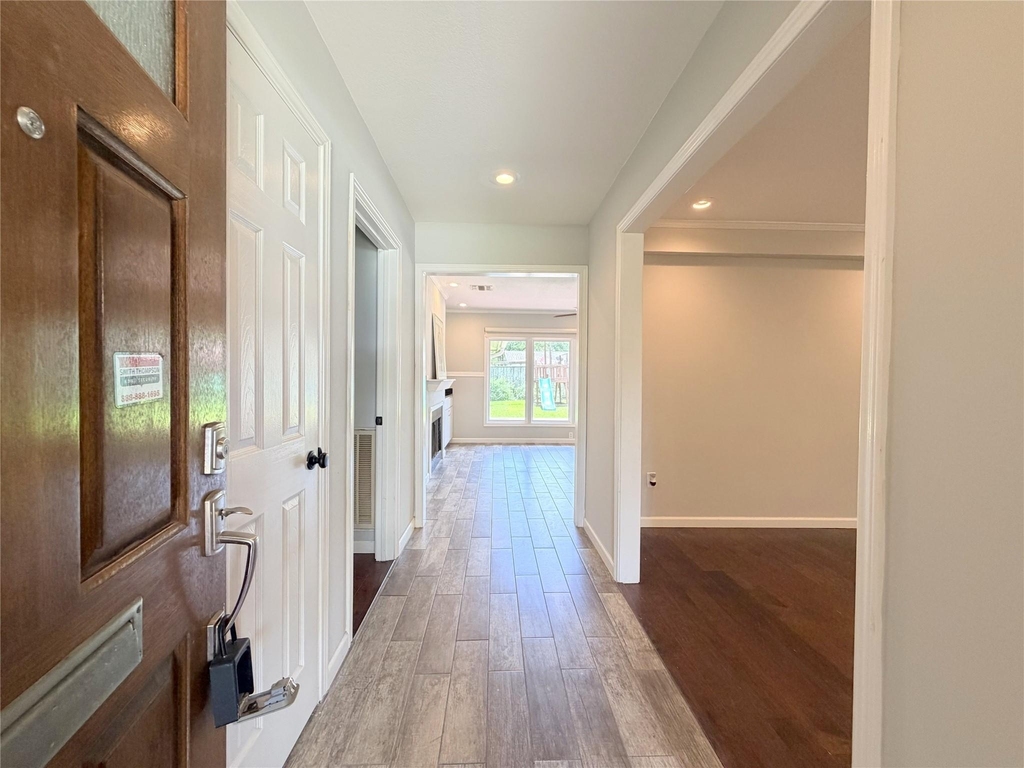 5019 Yarwell Drive - Photo 3
