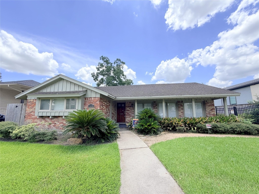 5019 Yarwell Drive - Photo 1