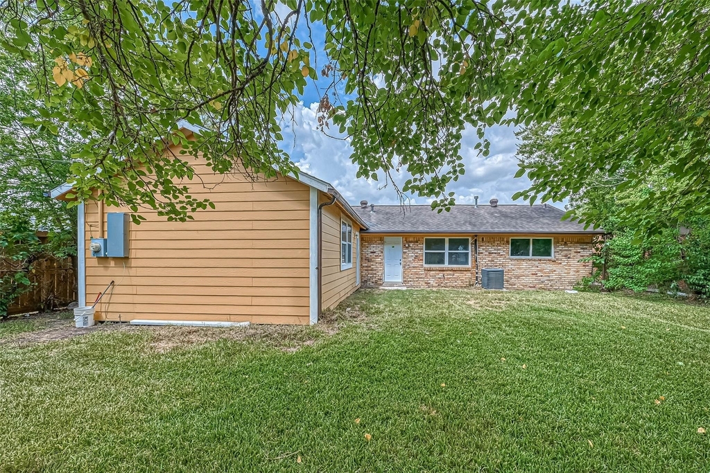 5606 Elm Springs Drive - Photo 20