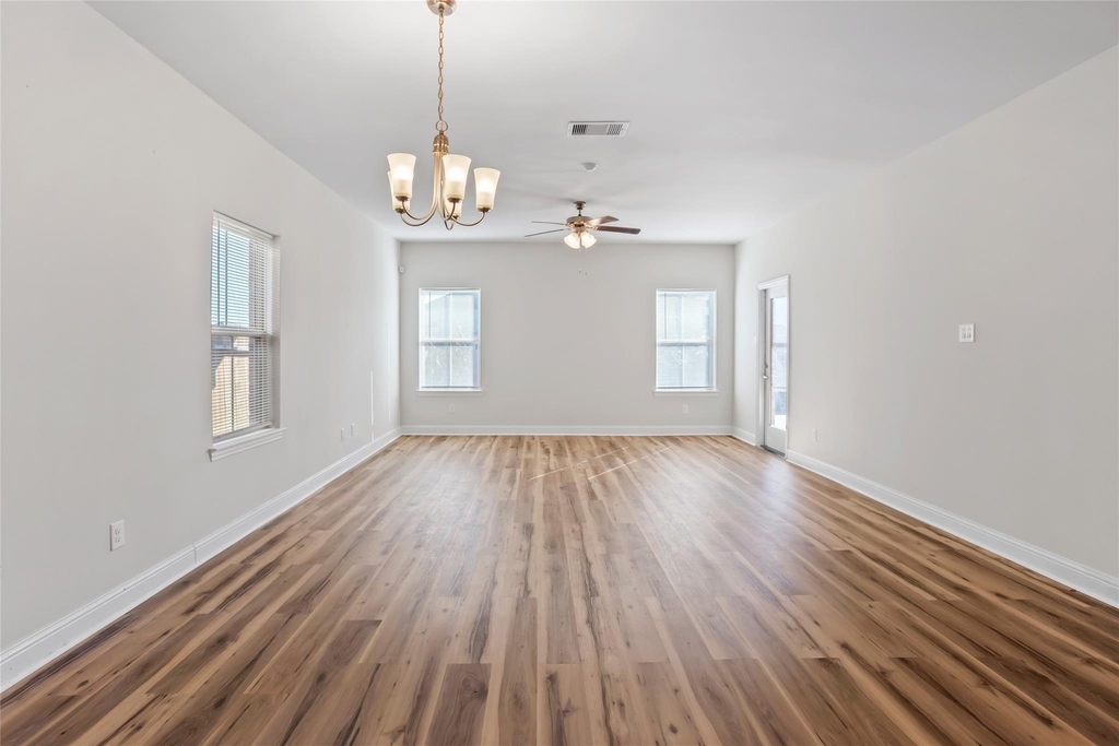 4203 W Bayou Maison Circle - Photo 4