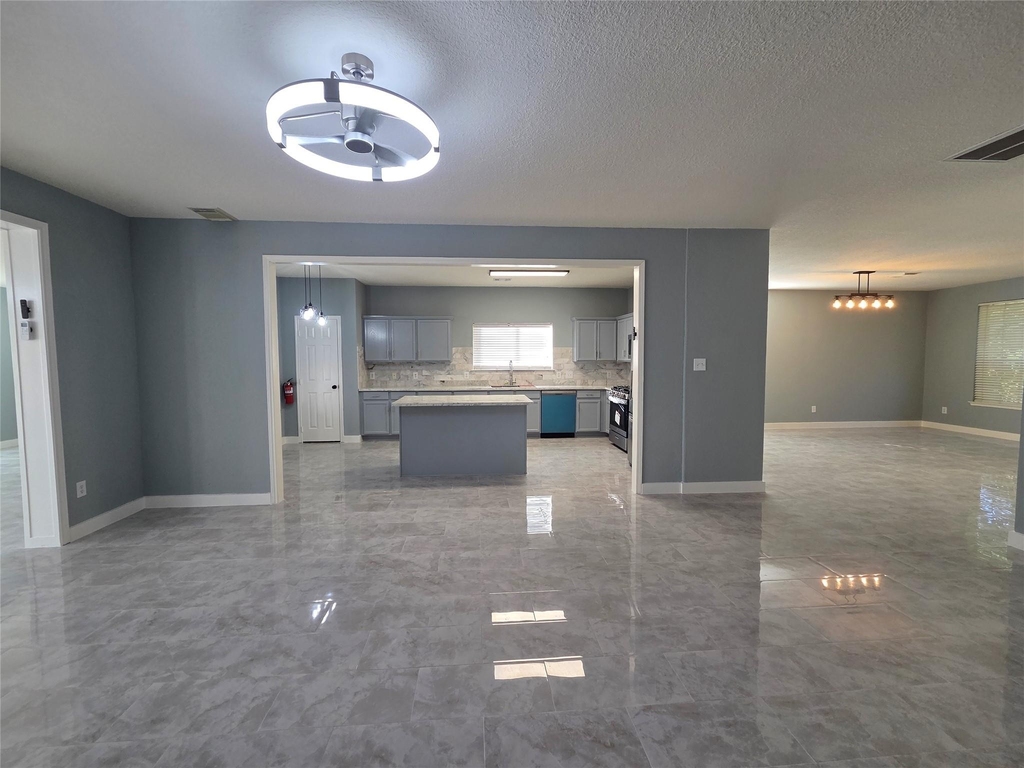 9526 Heflin Colony Drive - Photo 11