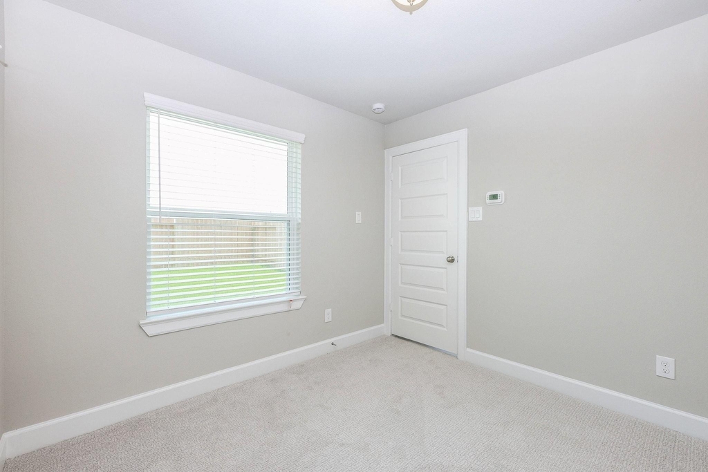 3018 Tres Olivos Dr - Photo 2