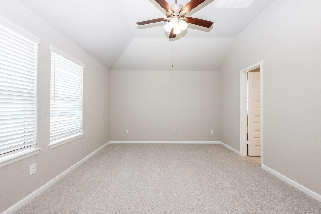 3018 Tres Olivos Dr - Photo 13
