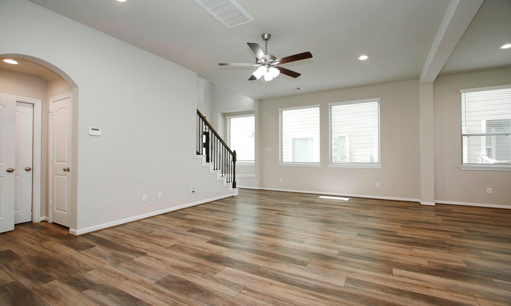 239 Biltmore Loop - Photo 10