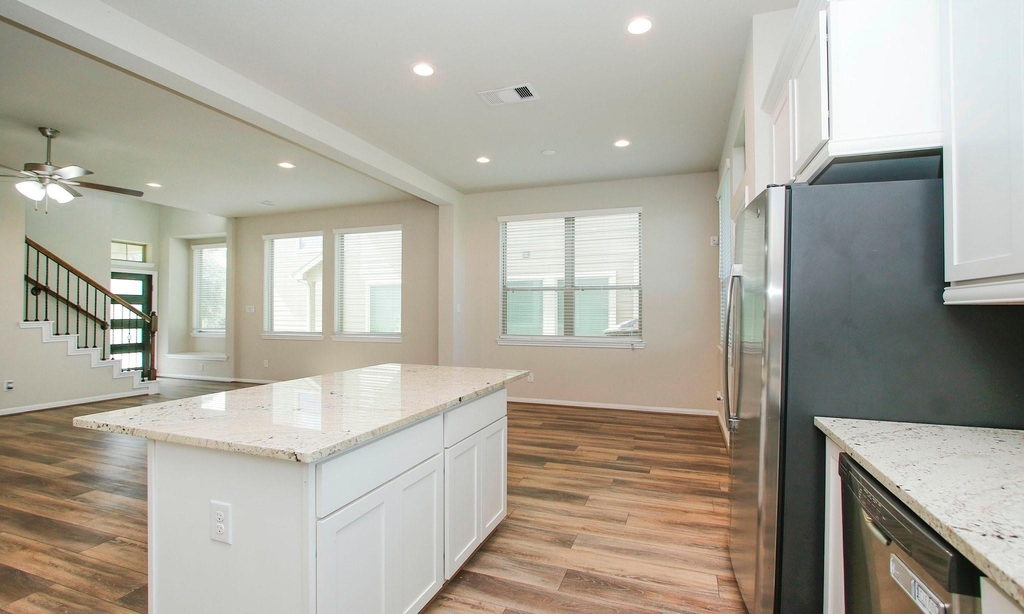 239 Biltmore Loop - Photo 17