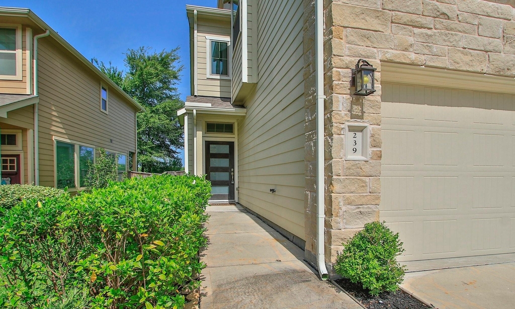 239 Biltmore Loop - Photo 4