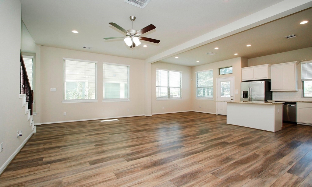 239 Biltmore Loop - Photo 11